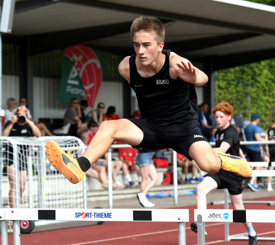 Mit 2152 Punkten stellte Rafael Hesse vom LAZ Soest in Blomberg einen M14-Westfalenrekord im Vierkampf auf. Foto: Bottin