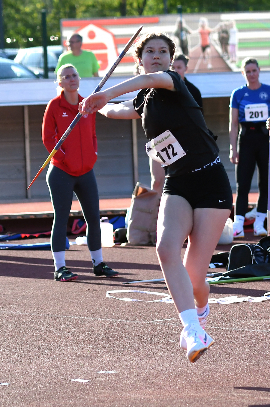 Sieg mit neuer pers&ouml;nlicher Bestleistung: U18-Athletin Gesa Blesken vom LAZ Soest erzielte in Werl 32,81 Meter im Speerwurf und ist aktuell die Nummer zwei in Westfalen. Foto: Bottin