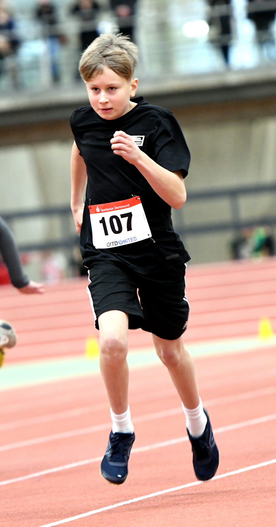 Malte Langenscheidt (M12) legte die 60 Meter in Dortmund in 9,63 Sekunden zur&uuml;ck. Foto: Bottin