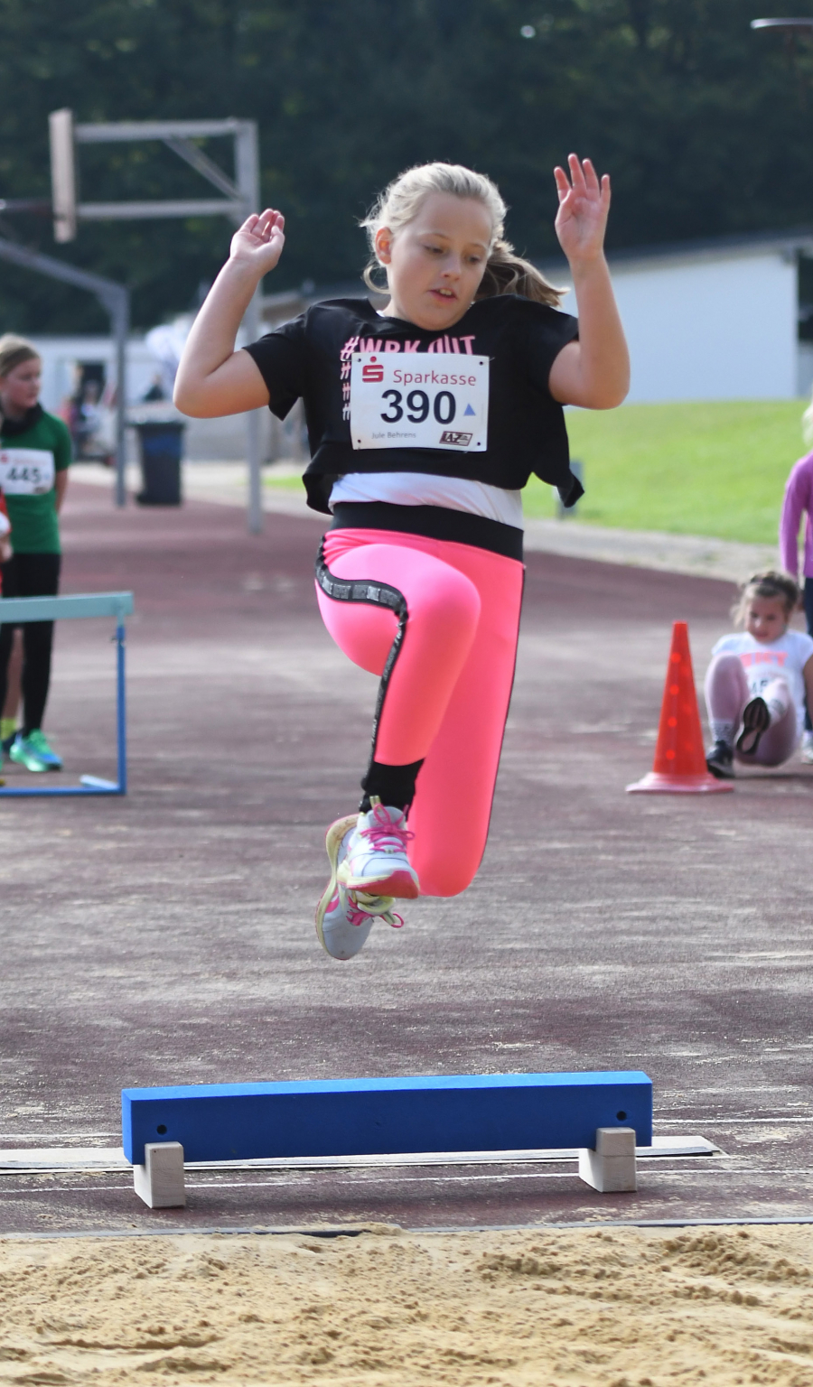 Beim Kinderleichtathletik-Wettkampf stand der Spa&szlig; im Vordergrund. Foto: Bottin