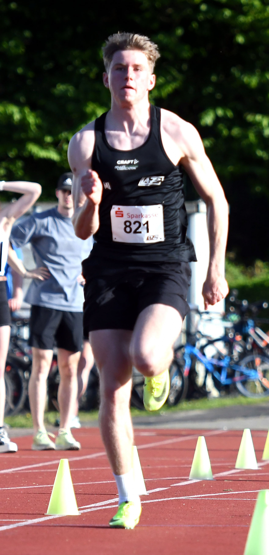U20-Athlet Moritz Langenscheidt vom LAZ Soest erzielte in Dortmund pers&ouml;nliche Bestzeiten &uuml;ber 100 Meter und 200 Meter. Foto: Bottin