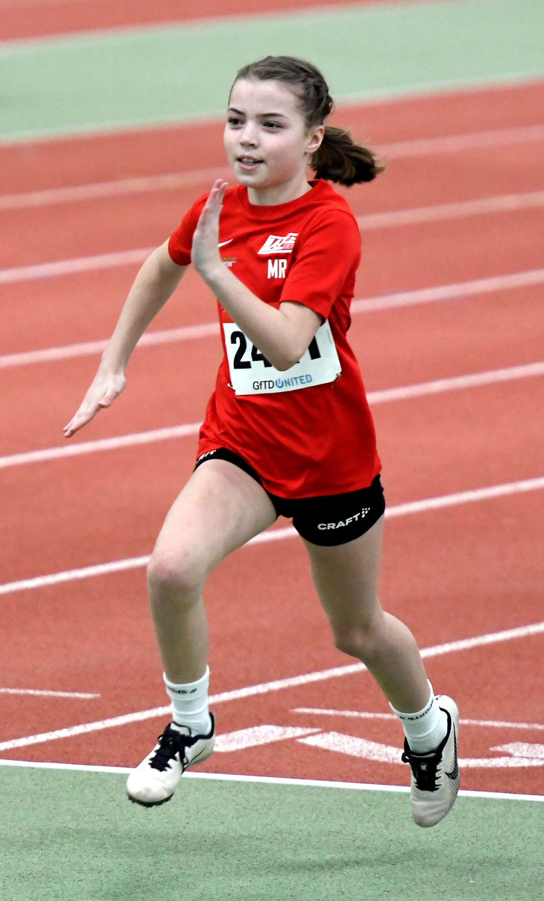 W12-Sportlerin Marie Rustemeyer vom LAZ Soest geht bei den U14-Westfalenmeisterschaften im Paderborner Ahorn-Sportpark im Einzel &uuml;ber 60 Meter und mit der 4 x 100-Meter-Staffel an den Start. Foto: Bottin|||