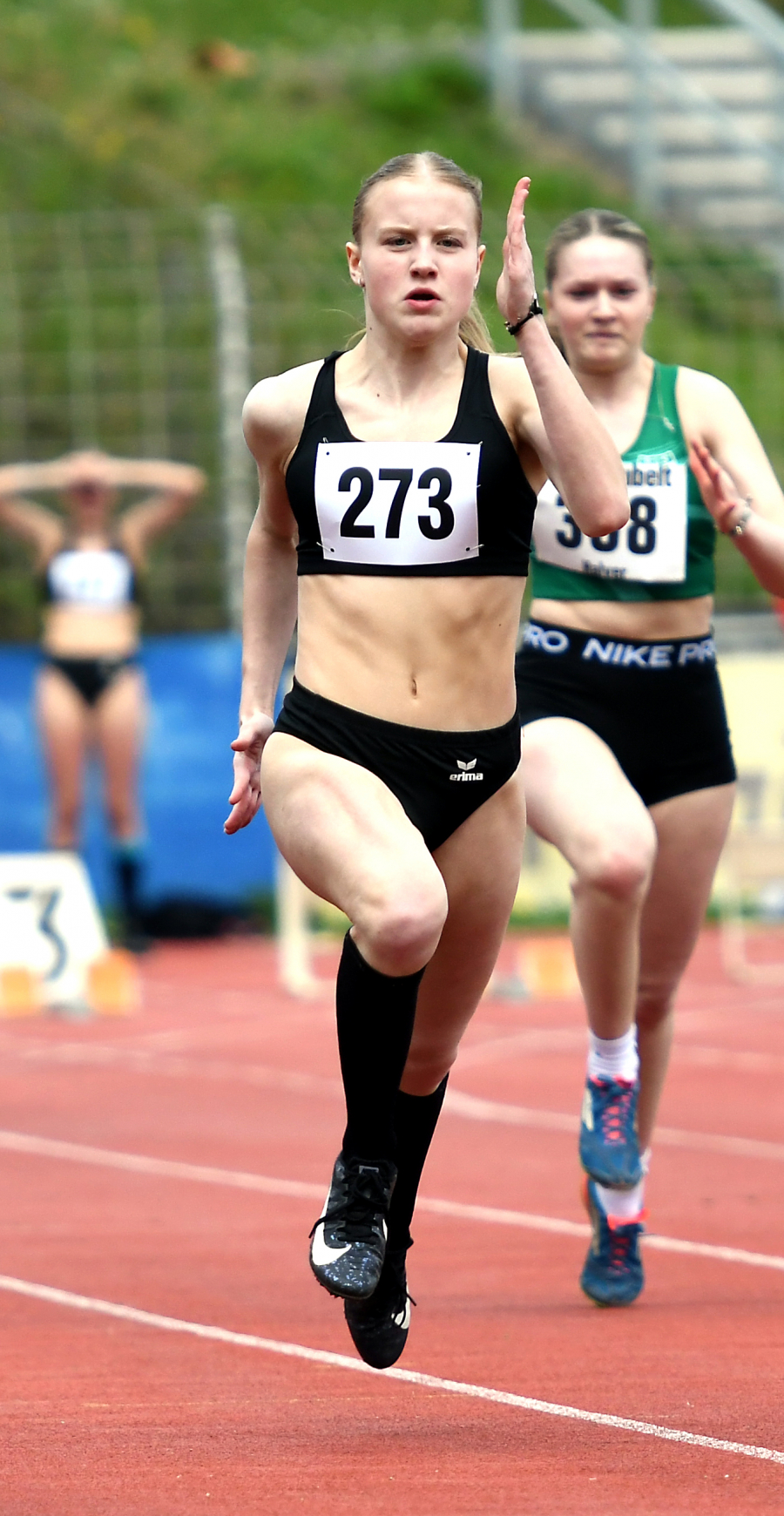 Starke Vorstellung: Sprinttalent Maja Bolinger vom LAZ Soest steigerte sich &uuml;ber 100 Meter auf 12,60 Sekunden und qualifizierte sich bereits beim Saisonstart f&uuml;r die Deutschen U16-Meisterschaften. Foto: Bottin