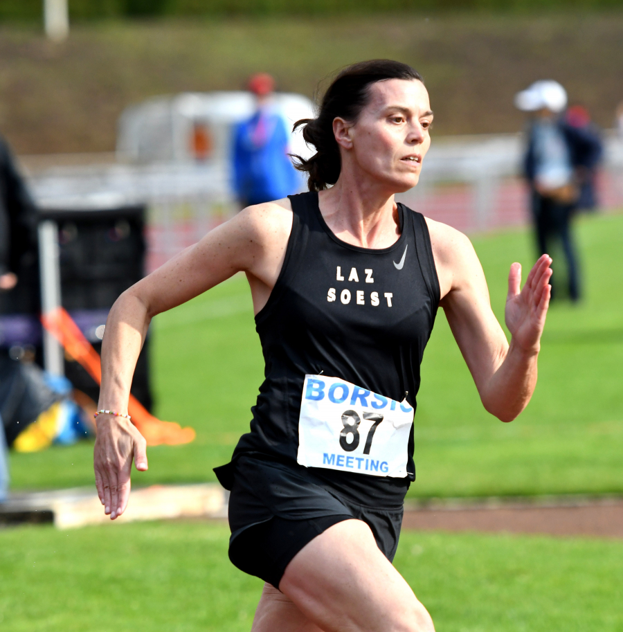 Ines Rustemeyer lief die 200 Meter in der Halle noch nie so schnell wie am Sonntag in Paderborn. Foto: Bottin