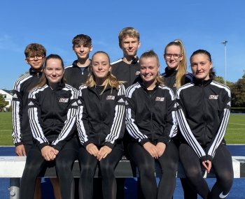 Die neue Gruppenhelfer beim LAZ Soest (von links): Levi Klute, Sophie Morton, Carlo Crochemore, Maya Klute, Moritz Langenscheidt, Hannah B&uuml;ttner, Johanna B&ouml;ttiger und Lilli Michel.