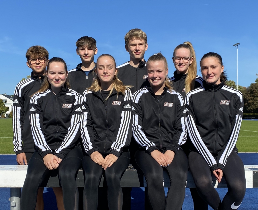 Die neue Gruppenhelfer beim LAZ Soest (von links): Levi Klute, Sophie Morton, Carlo Crochemore, Maya Klute, Moritz Langenscheidt, Hannah B&uuml;ttner, Johanna B&ouml;ttiger und Lilli Michel.