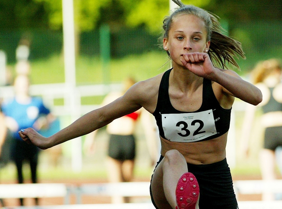 Maleen Klee beim 80-Meter-H&uuml;rdensprint.