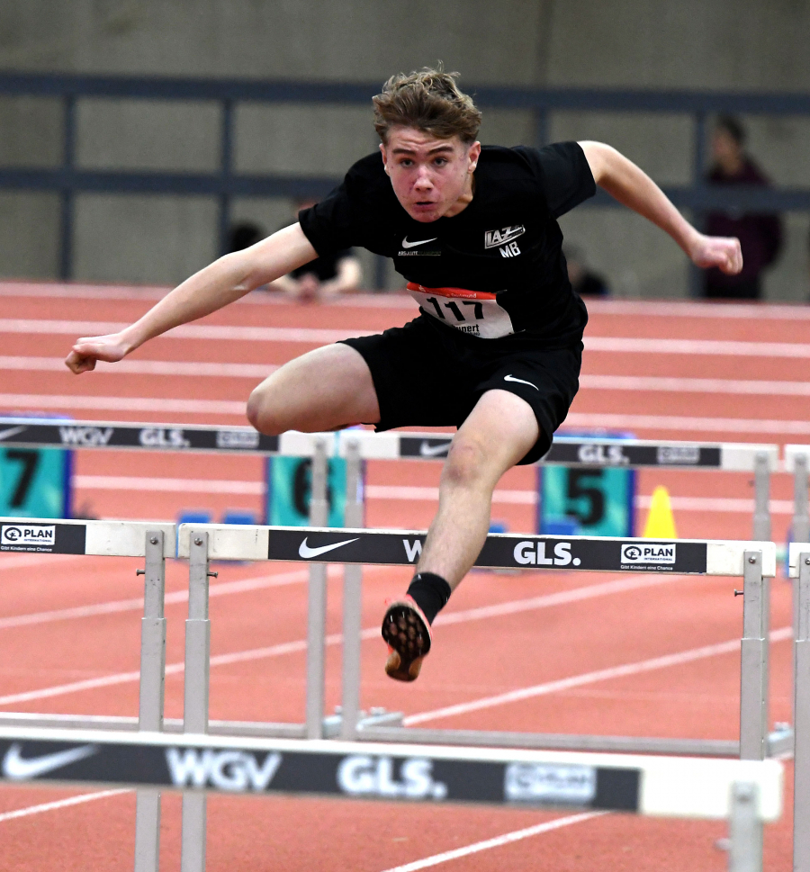 Westf&auml;lischer Spitzenreiter: Michel Bottin vom LAZ Soest gl&auml;nzte mit 9,56 Sekunden bei seinem ersten Lauf &uuml;ber 60-Meter-H&uuml;rden unter U16-Bedingungen. Foto: Bottin.