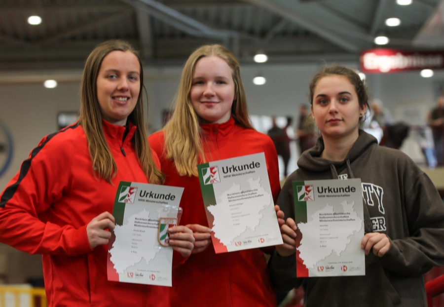 v.l. Annika Straub, Antonia B&ouml;ttiger und Jana Klee