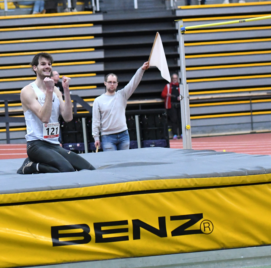 So wie hier bei den Westfalenmeisterschaften vor einigen Wochen in Dortmund w&uuml;rde sich Hochspringer Falk Wendrich vom LAZ Soest auch am kommenden Sonntag an gleicher Stelle wieder &uuml;ber einem gelungenen Sprung freuen. Foto: Bottin