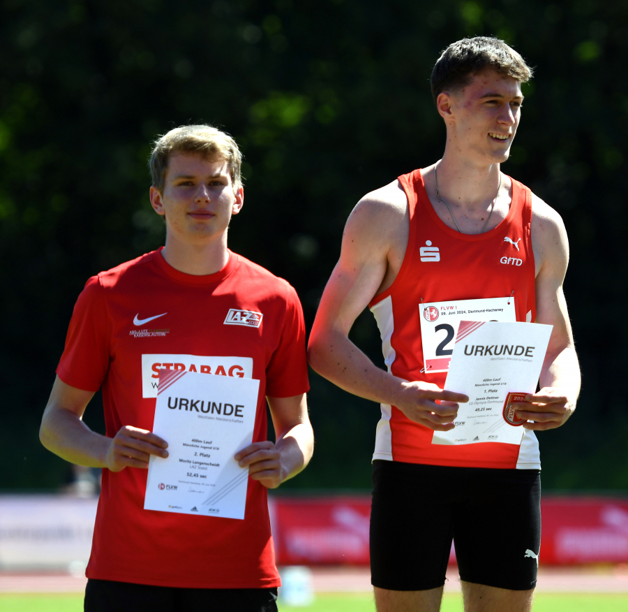 Vize-Westfalenmeister: Moritz Langenscheidt (links) vom LAZ Soest holte hinter Sieger Jannis Dettner (Dortmund) Silber &uuml;ber 400 Meter der U18. Foto: Bottin