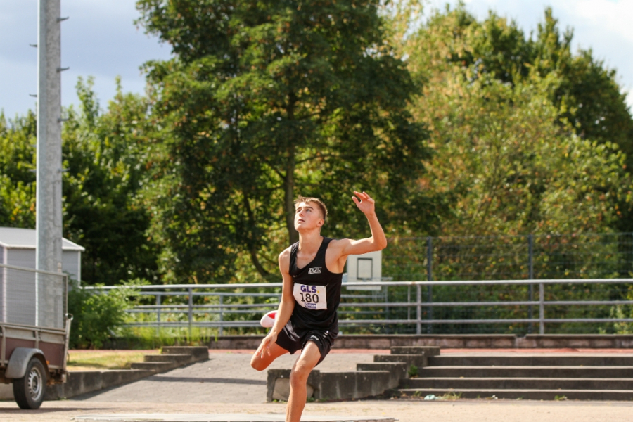 Ob er hier schon wusste wie weit der Speer segeln w&uuml;rde? 47,23 Meter bedeuteten eine Steigerung der Bestleistung von 7 Metern. Foto: Reinhard